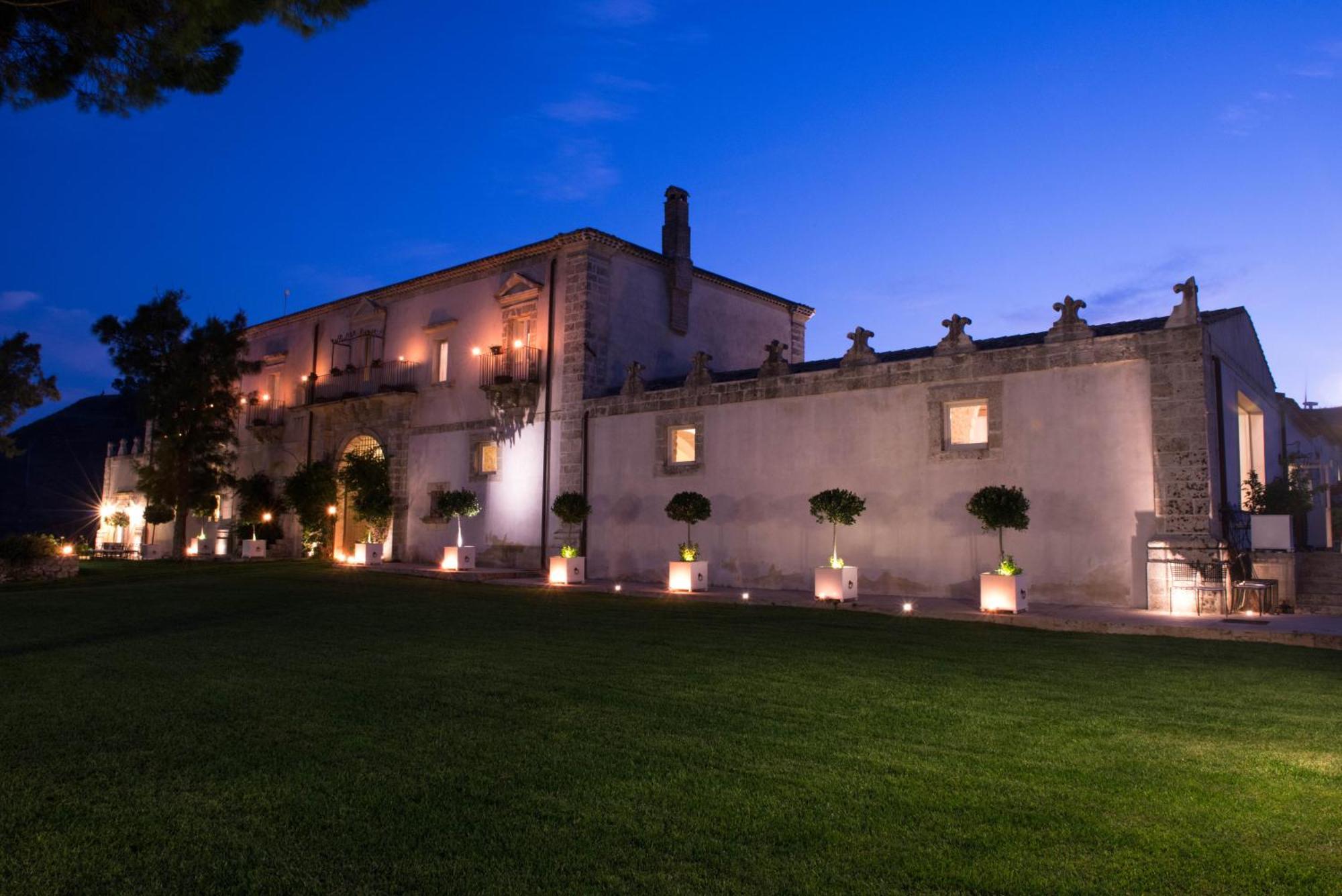 Castello Camemi Hotel Vizzini Bagian luar foto
