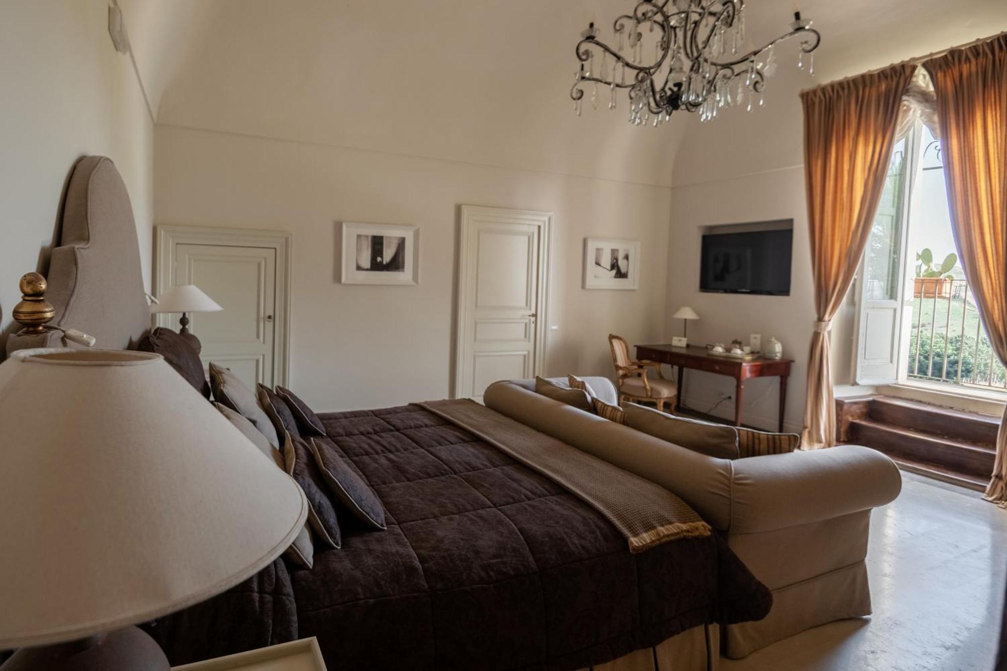 Castello Camemi Hotel Vizzini Bagian luar foto