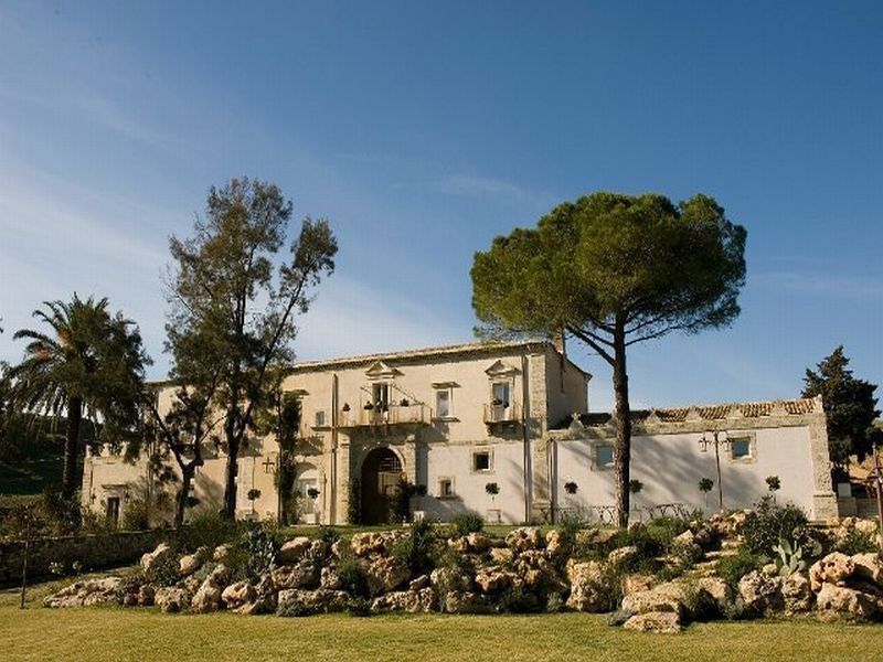 Castello Camemi Hotel Vizzini Bagian luar foto