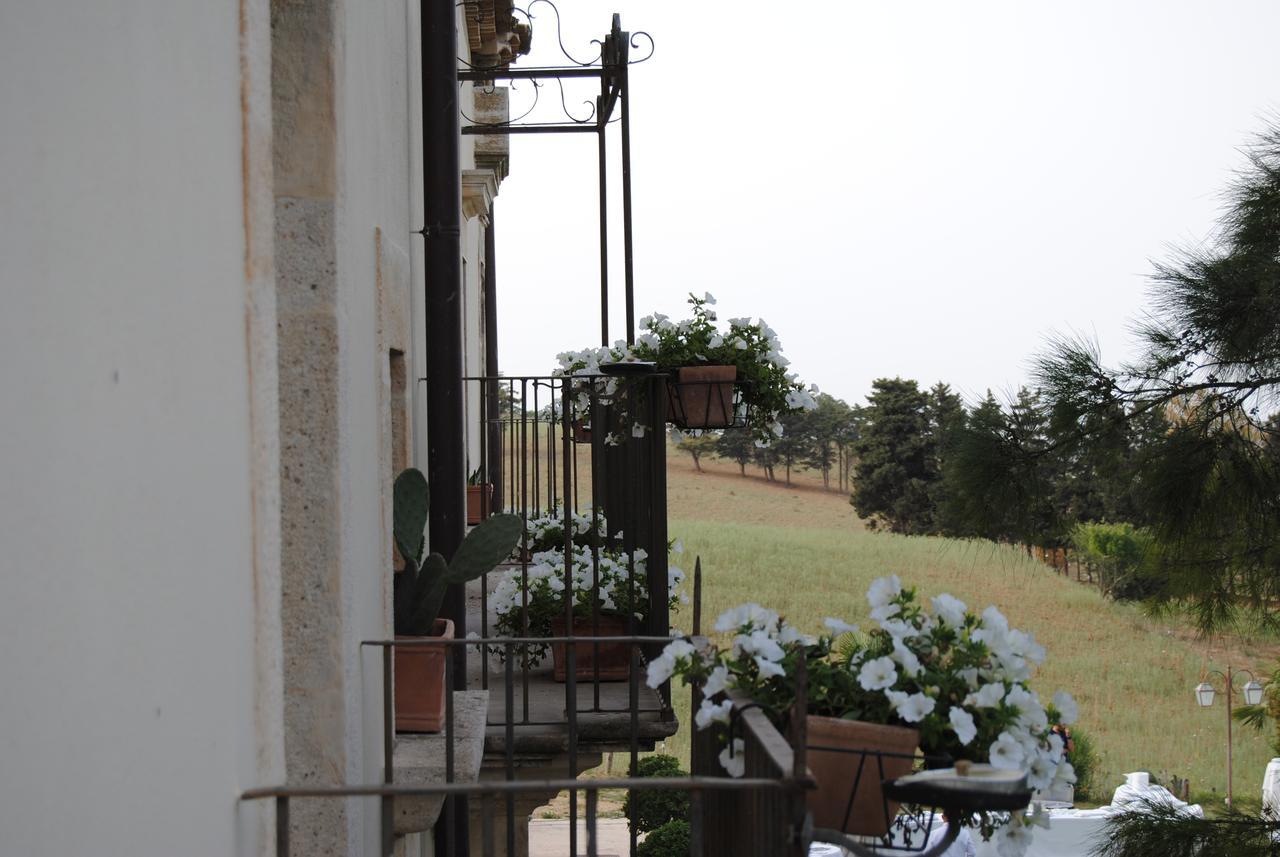 Castello Camemi Hotel Vizzini Bagian luar foto
